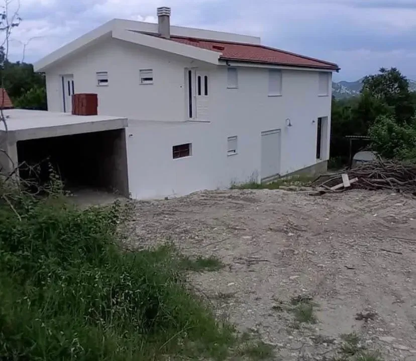 Sale, house, 350m², Virpazar, Bar