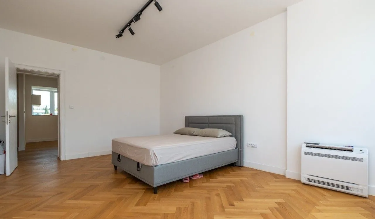 Rent, two bedroom apartment, 70m², Podgorica, Crna Gora