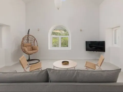 Izdavanje, kuća, 200m², Kotor, Crna Gora - image 7