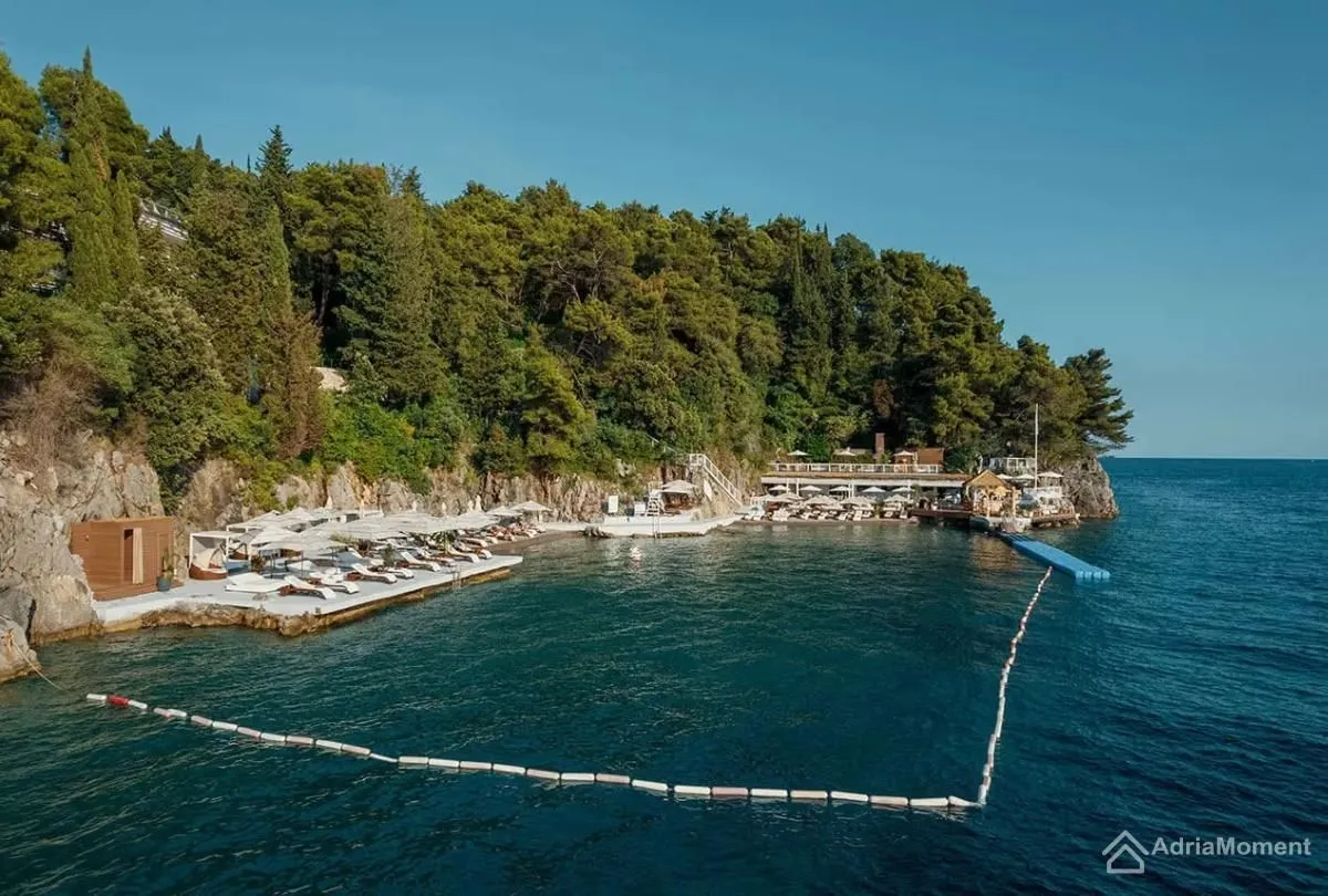 Prodaja, dvosoban stan, 125m², Centar, Budva