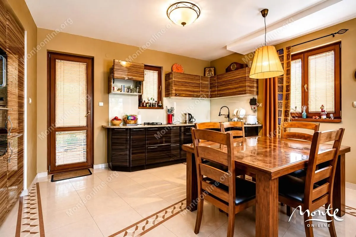 Prodaja, kuća, 250m², Bijela, Herceg Novi