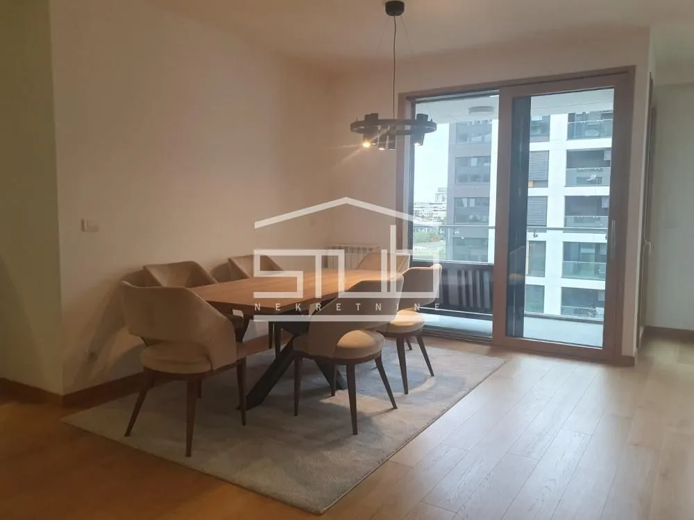 Izdavanje, trosoban stan, 108m², Novi Beograd Blok 65, Novi Beograd Sve Podlokacije