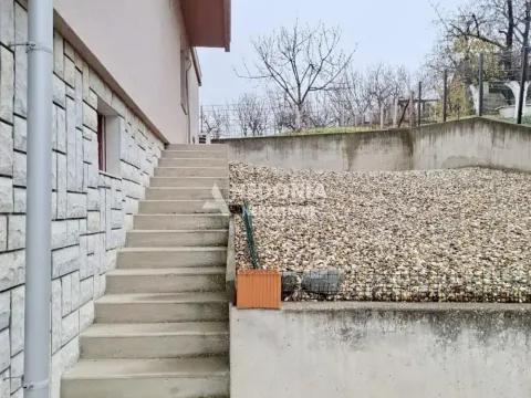 Prodaja, kuća, 210m², Boleč, Grocka - image 13