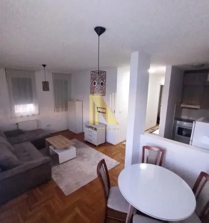 Izdavanje, dvosoban stan, 50m², Sajmište, Novi Sad