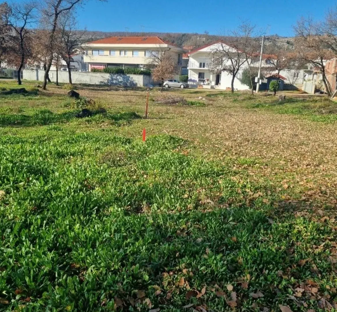Prodaja, plac, 972m², Vranići, Podgorica