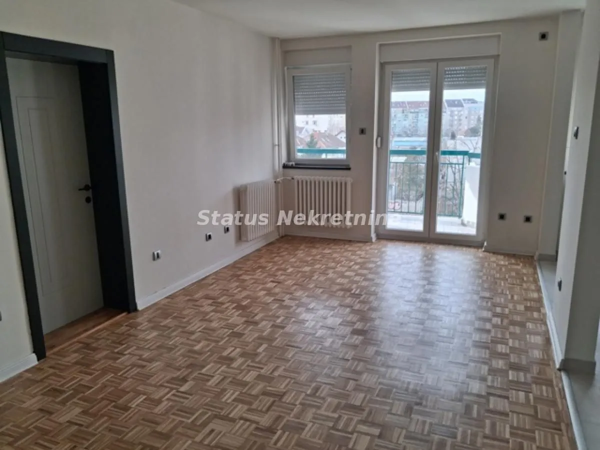 Prodaja, dvosoban stan, 55m², Cara Dušana, Novi Sad Sve Podlokacije