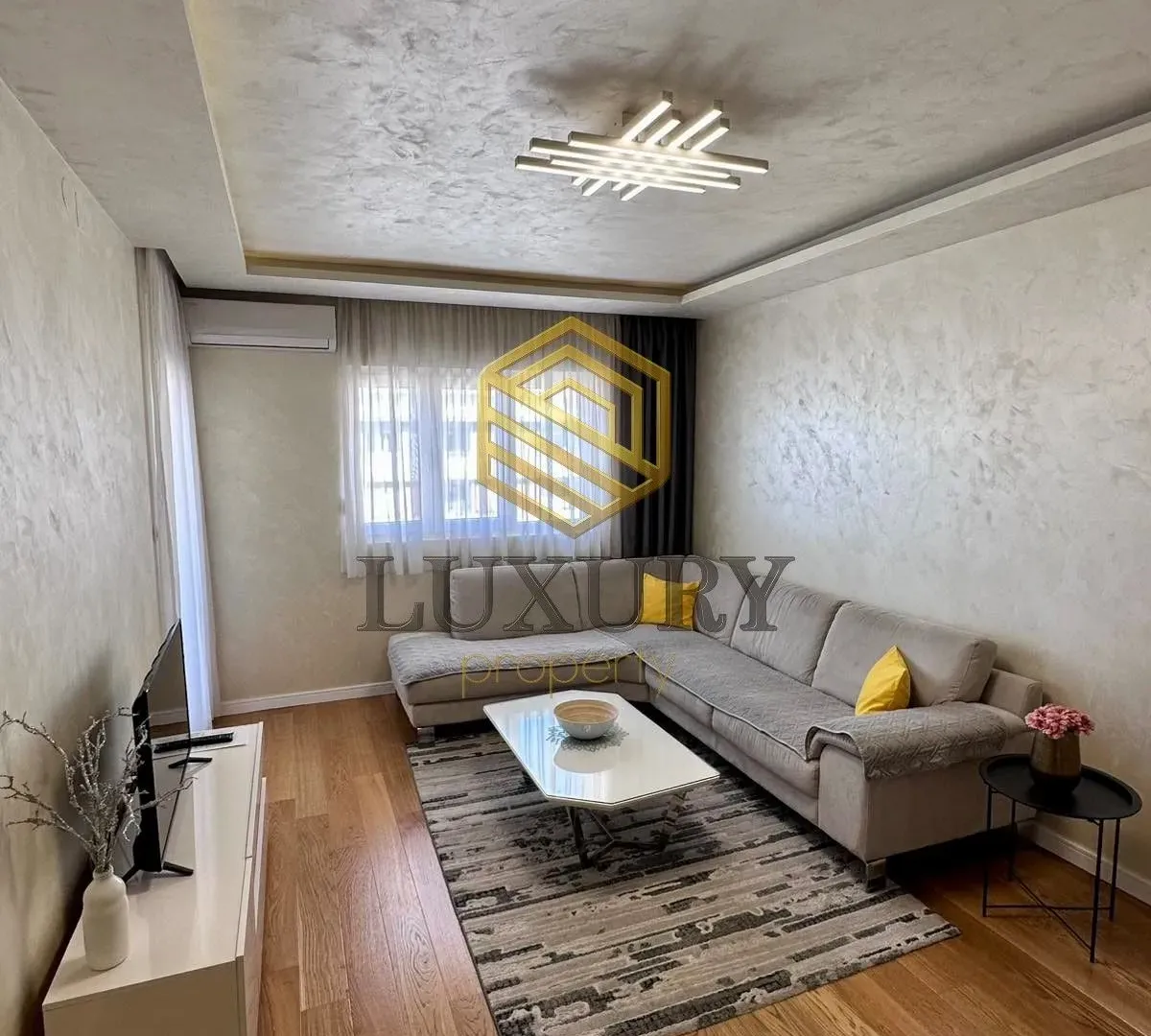 Rent, two bedroom apartment, 68m², Central Point, Podgorica