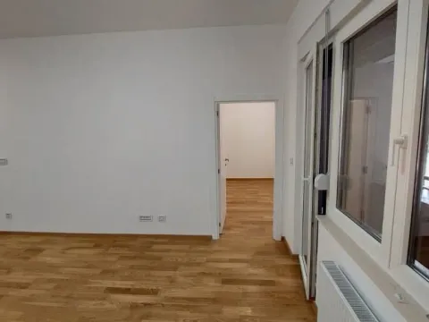 Izdavanje, jednosoban stan, 41m², Liman 4, Novi Sad Sve Podlokacije - image 6