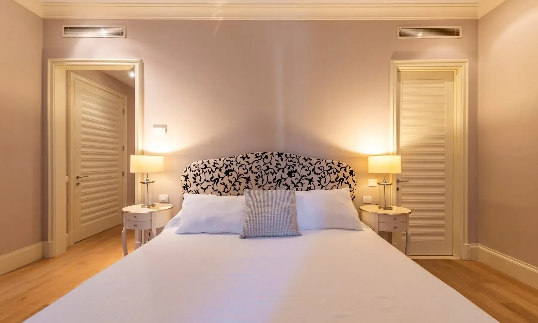 Rent, one bedroom apartment, 119m², Porto Montenegro, Tivat