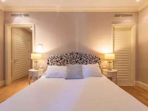 Izdavanje, jednosoban stan, 119m², Porto Montenegro, Tivat - image 12