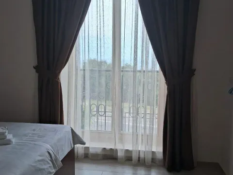 Rent, one bedroom apartment, 52m², Reževići, Budva - image 2