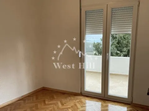 Prodaja, kuća, 180m², Zagrađe, Bar - image 8