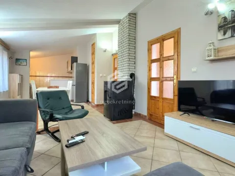 Izdavanje, trosoban stan, 130m², Zabjelo, Podgorica - image 3