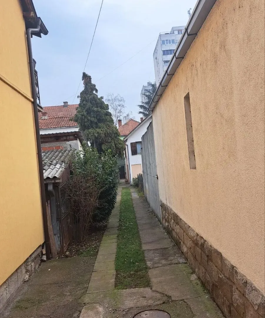 Prodaja, kuća, 54m², Centar, Čačak