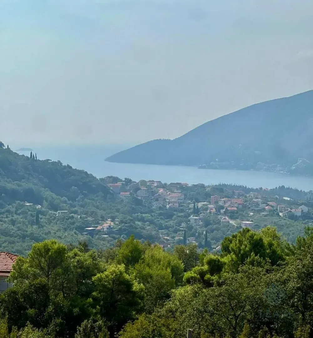 Prodaja, kuća, 261m², Ratiševina, Herceg Novi