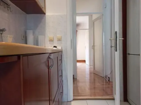 Izdavanje, četvorosoban stan, 82m², Slavija, Vračar Sve Podlokacije - image 8