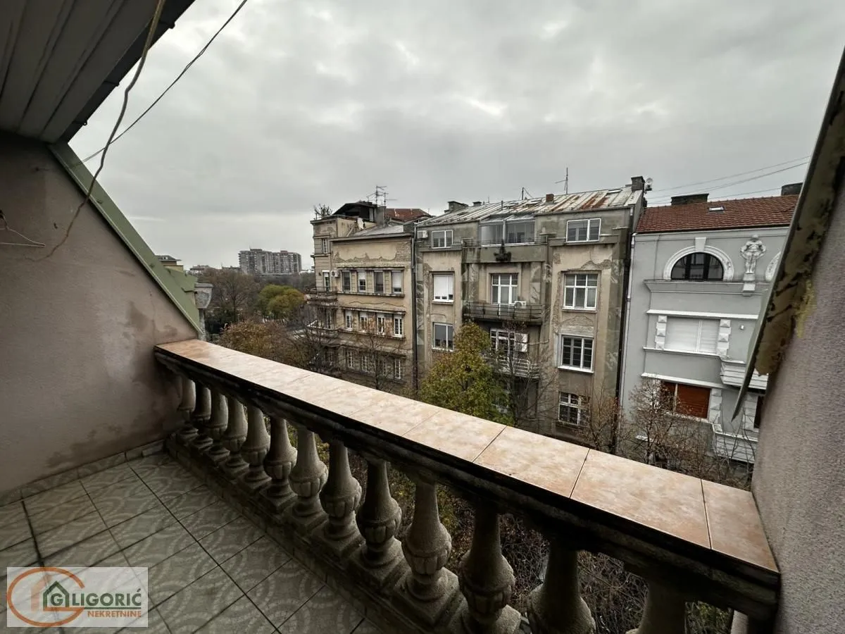 Sale, four bedroom apartment, 110m², Stari Grad, Beograd