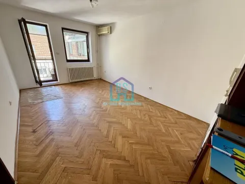 Prodaja, dvosoban stan, 40m², Bulevar Oslobodjenja, Novi Sad Sve Podlokacije - image 2