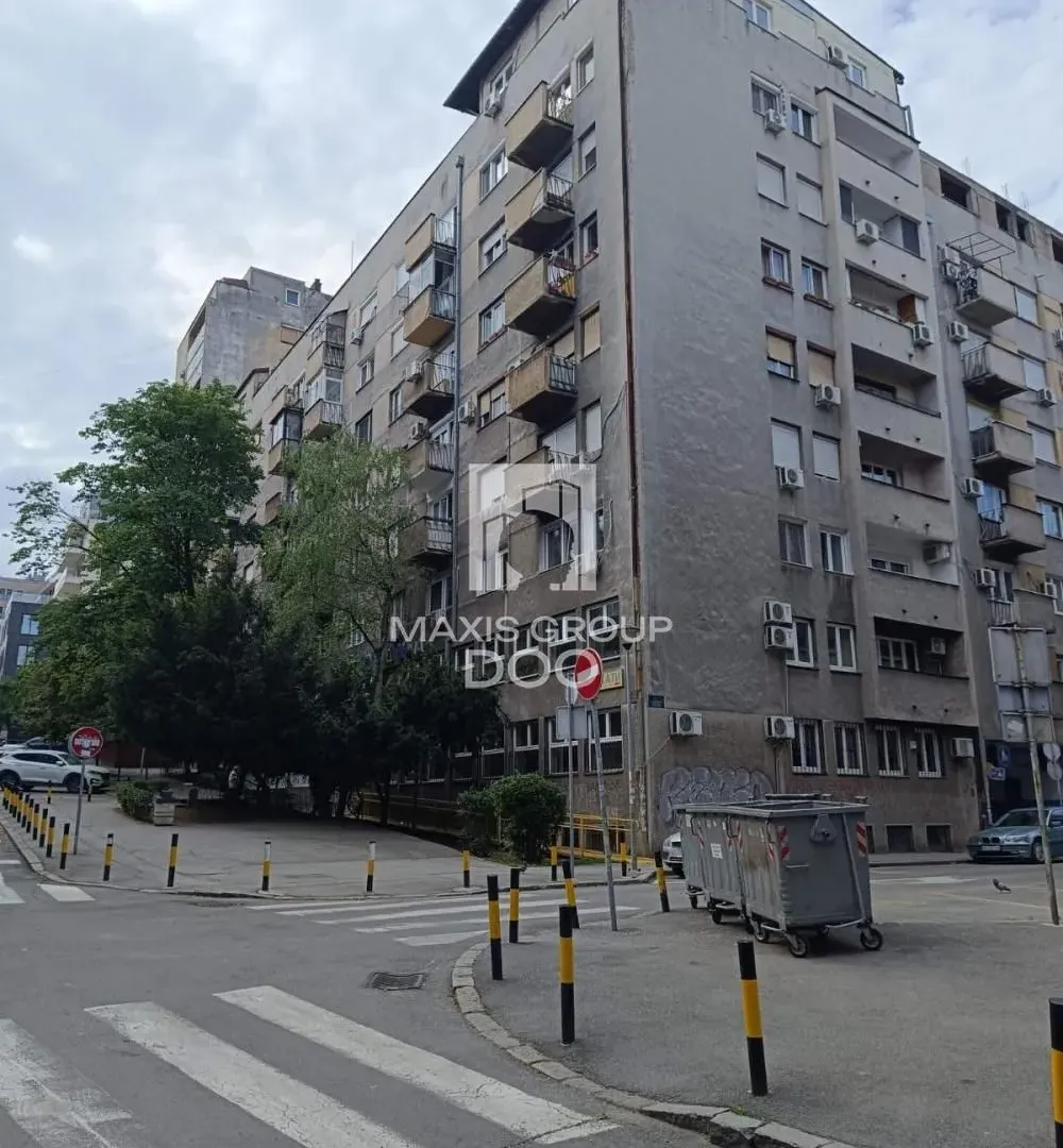 Izdavanje, trosoban stan, 60m², Palata Pravde, Beograd