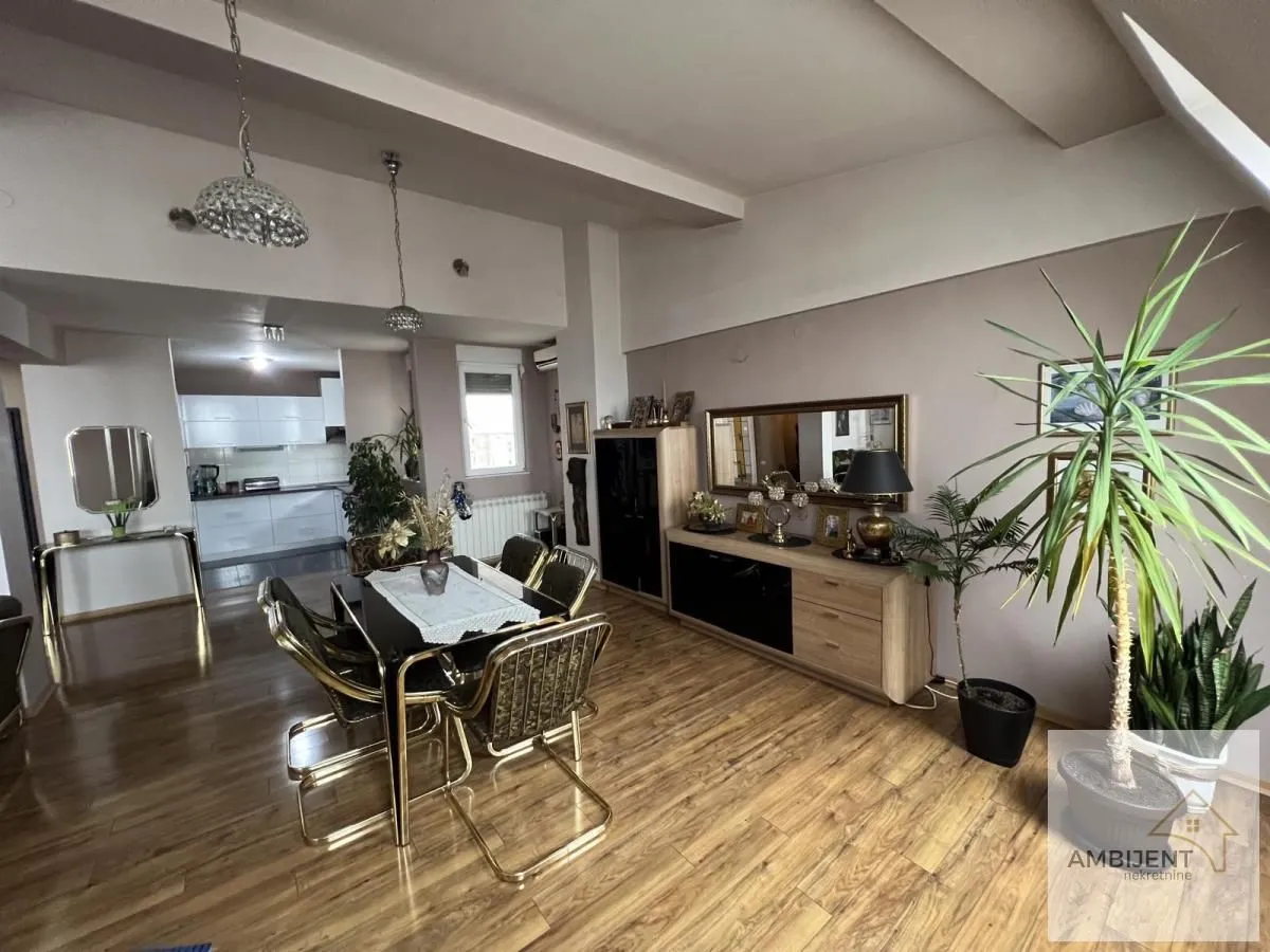 Prodaja, četvorosoban stan, 160m², Vračar Hram, Vračar Sve Podlokacije