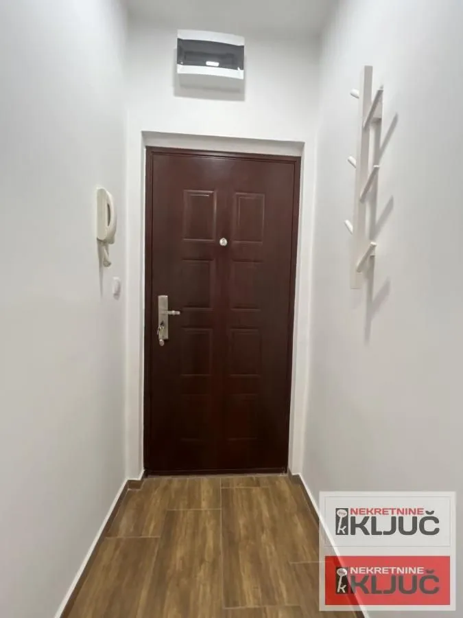 Izdavanje, dvosoban stan, 56m², Grbavica, Novi Sad Sve Podlokacije