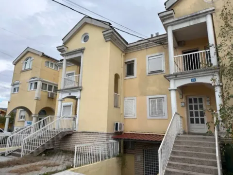 Prodaja, jednosoban stan, 46m², Autobuska stanica, Podgorica - image 2