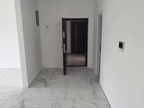 Prodaja, trosoban stan, 96m², Škaljari, Kotor - image 5