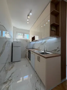 Rent, two bedroom apartment, 70m², Pobrežje, Podgorica - image 2