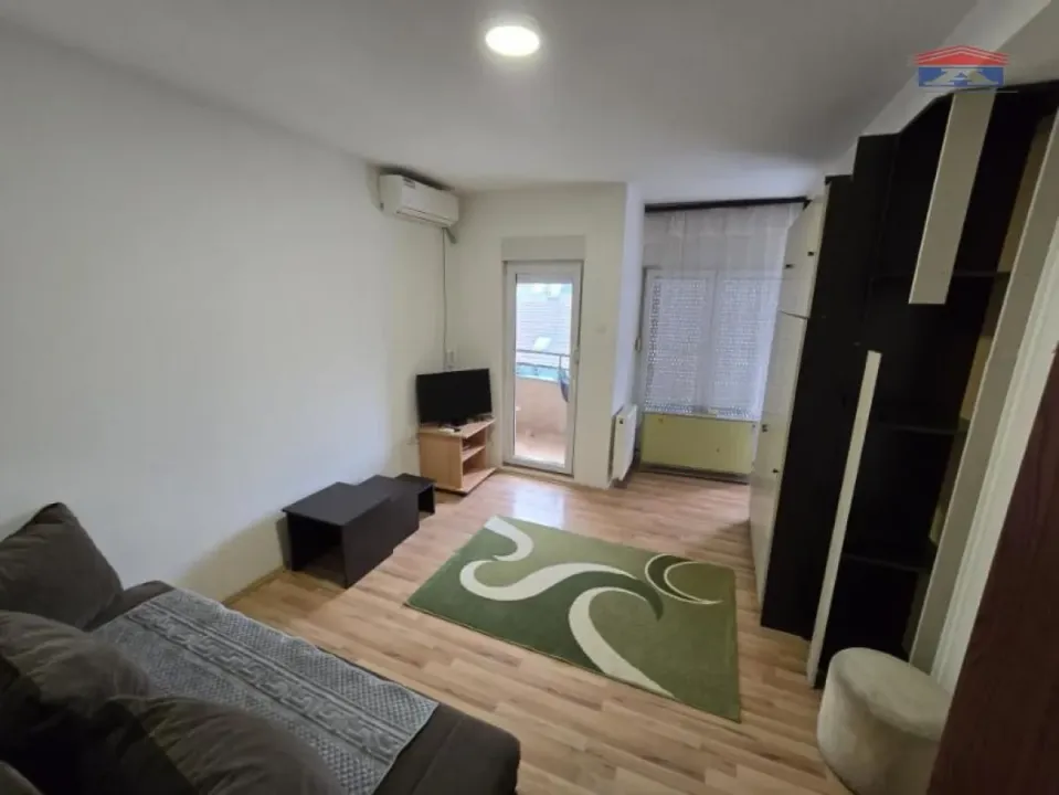 Rent, studio apartment, 29m², Salajka, Novi Sad Sve Podlokacije