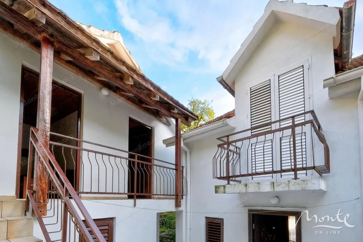 Prodaja, kuća, 67m², Orahovac, Kotor