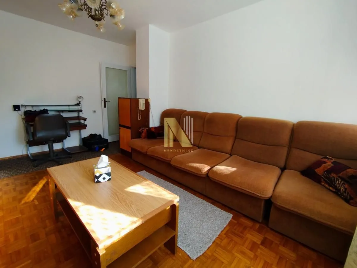 Izdavanje, jednosoban stan, 40m², Detelinara, Novi Sad Sve Podlokacije