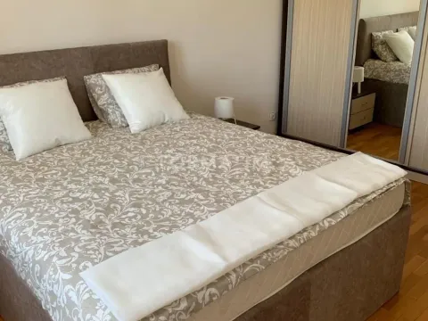 Izdavanje, četvorosoban stan, 125m², Savski Venac, Beograd - image 8