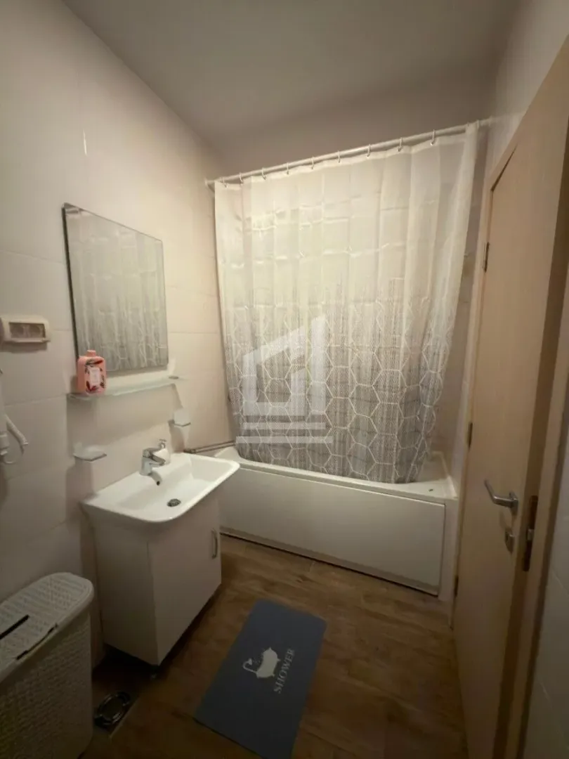 Izdavanje, dvosoban stan, 70m², City Kvart, Podgorica