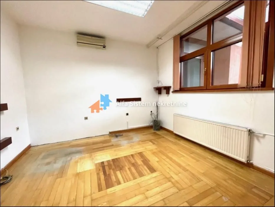 Rent, office space, 350m², Kluz, Zvezdara Sve Podlokacije