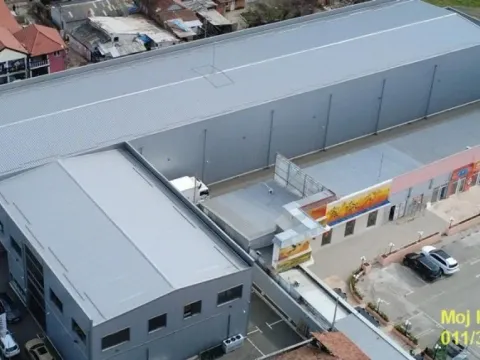 Izdavanje, poslovni prostor, 2150m², Zemun Sve Podlokacije, Beograd - image 1