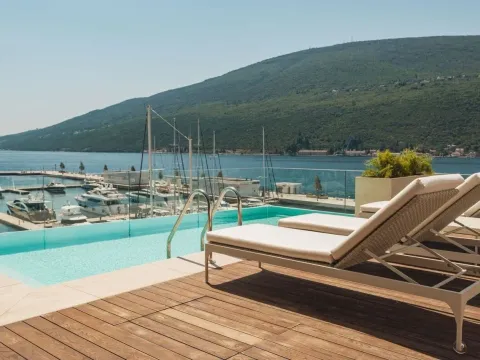 Prodaja, četvorosoban stan, 611m², Kumbor, Herceg Novi - image 2