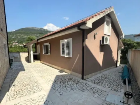 Prodaja, kuća, 267m², Tivat, Crna Gora - image 9