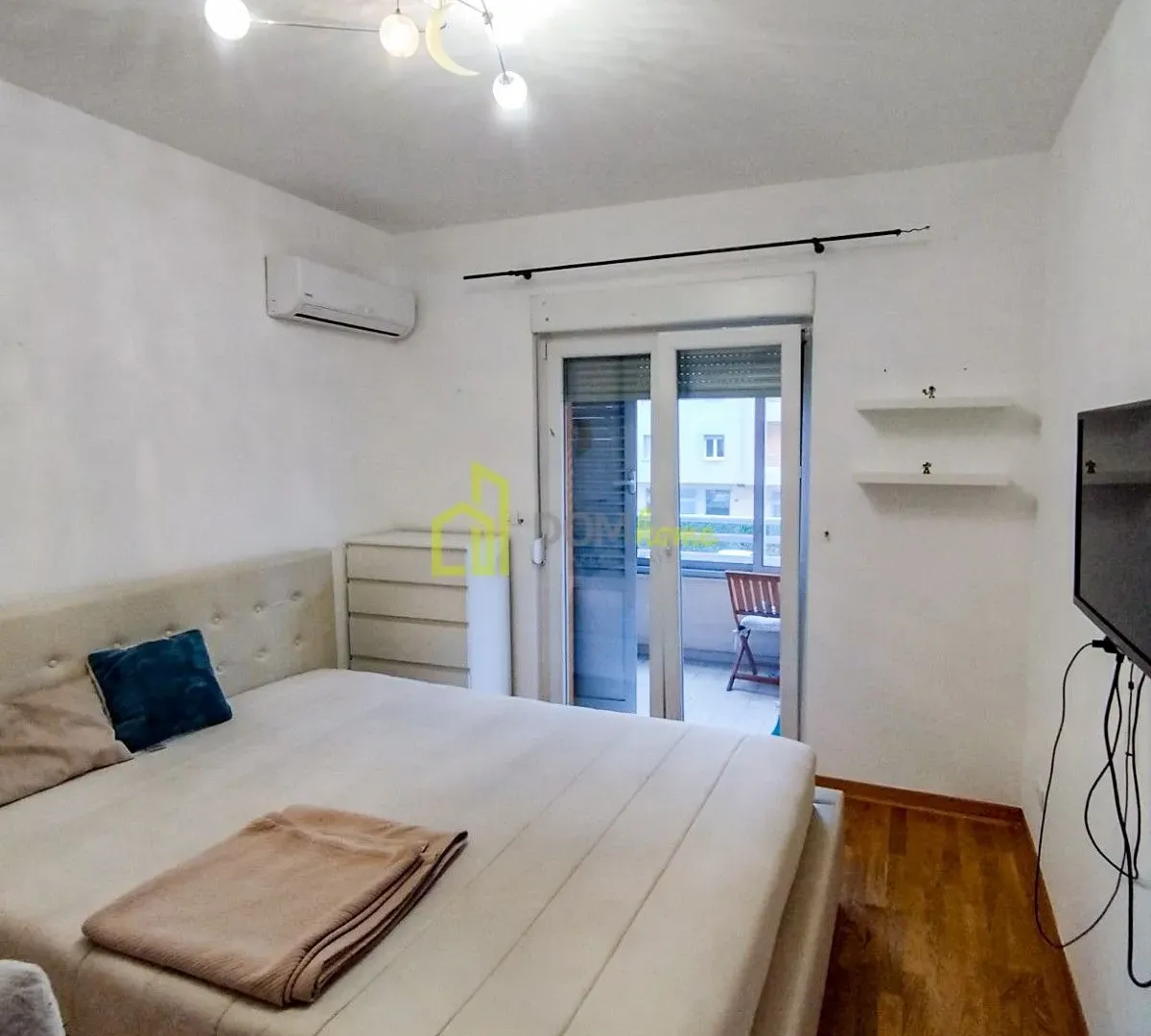 Rent, two bedroom apartment, 72m², City Kvart, Podgorica