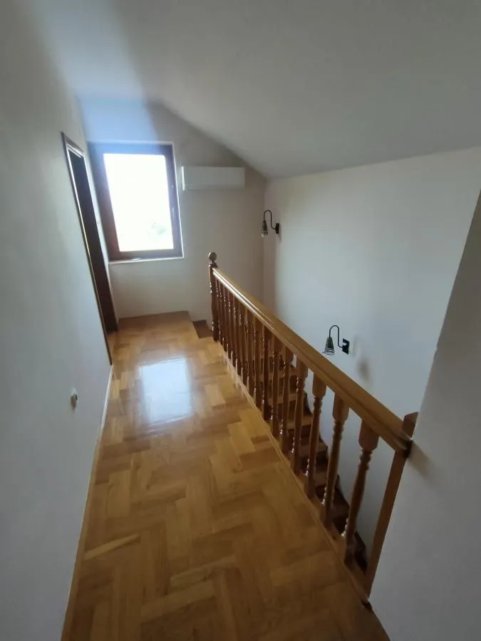 Prodaja, kuća, 180m², Sremska Kamenica, Petrovaradin