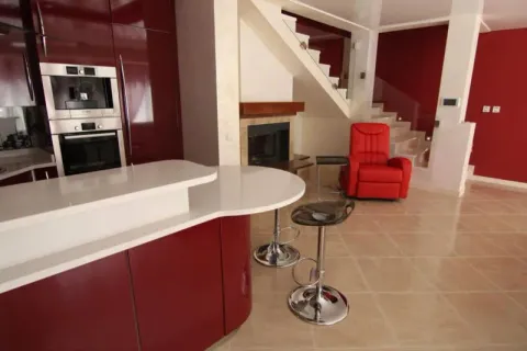 Prodaja, kuća, 233m², Lastva Grbaljska, Kotor - image 6