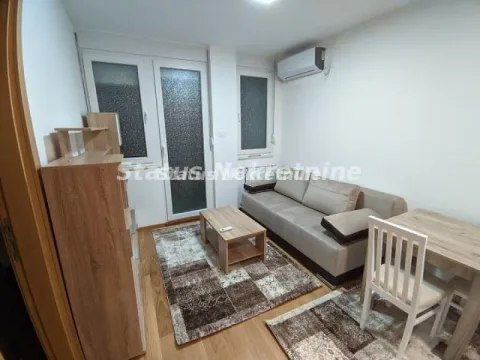 Izdavanje, jednosoban stan, 32m², Centar, Novi Sad - image 2