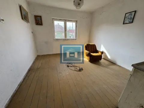 Sale, house, 77m², Ćuprija, Srbija - image 5