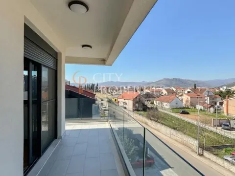 Izdavanje, stan, 130m², Dalmatinska ulica, Podgorica - image 2