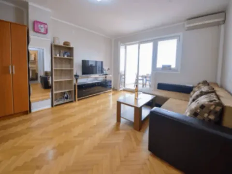 Rent, one bedroom apartment, 50m², Budva, Crna Gora - image 3