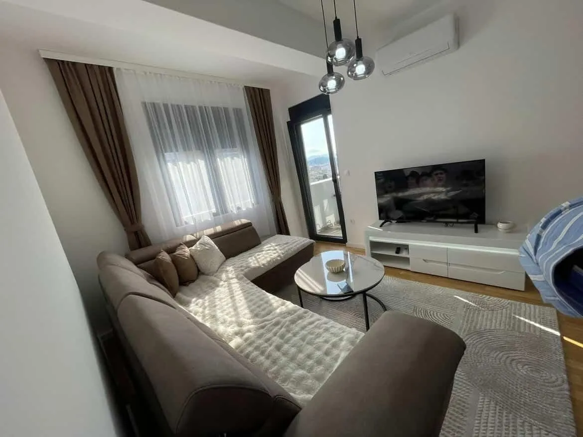 Rent, one bedroom apartment, 45m², Stari Aerodrom, Podgorica