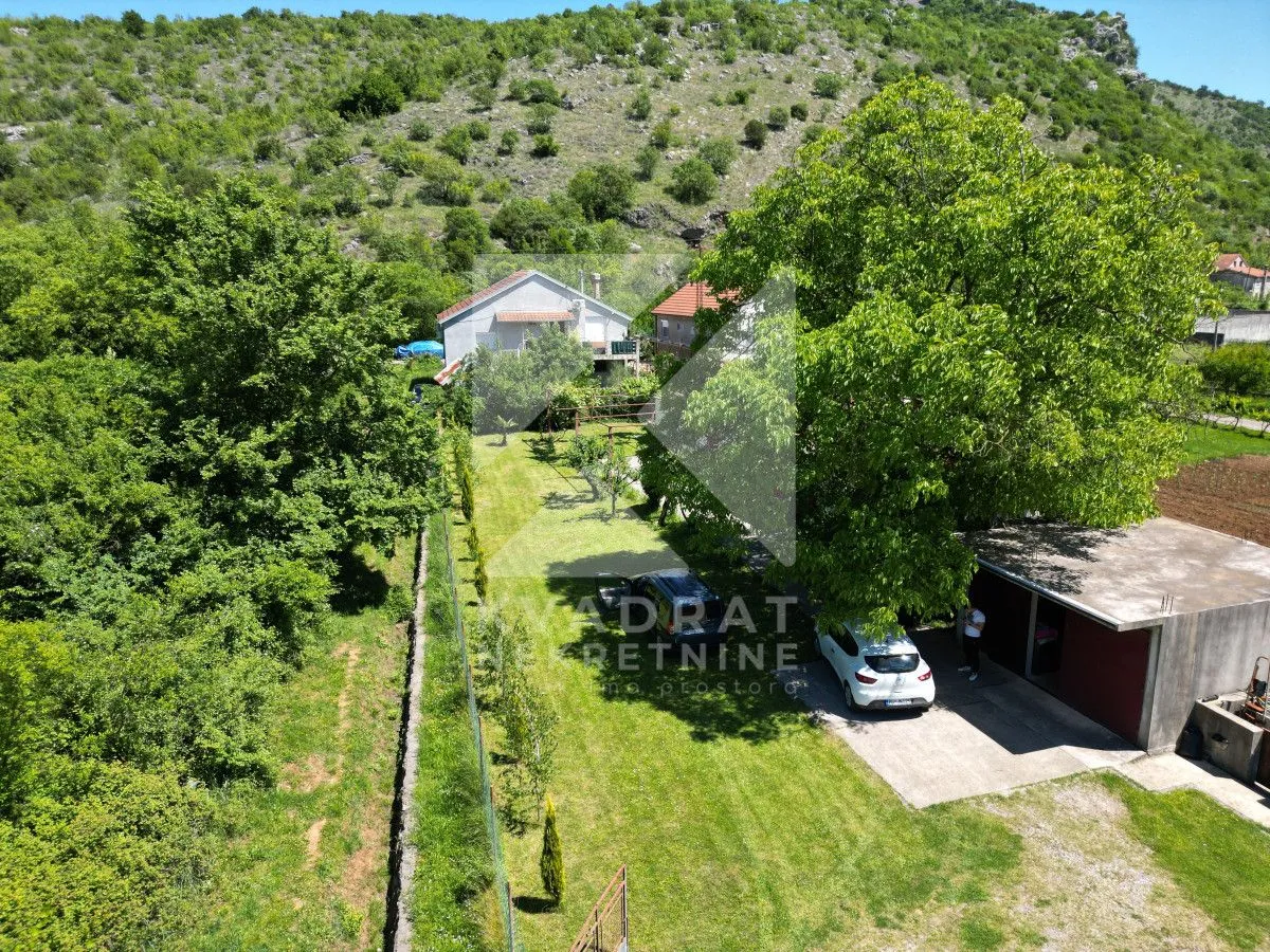 Prodaja, kuća, 80m², Mareza, Podgorica