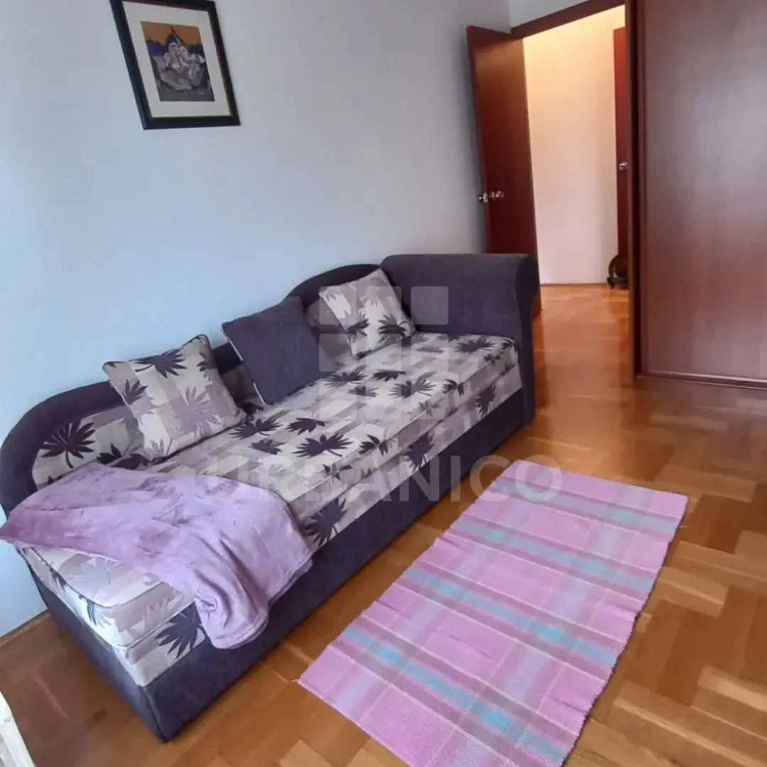 Izdavanje, dvosoban stan, 62m², Blok 9, Podgorica