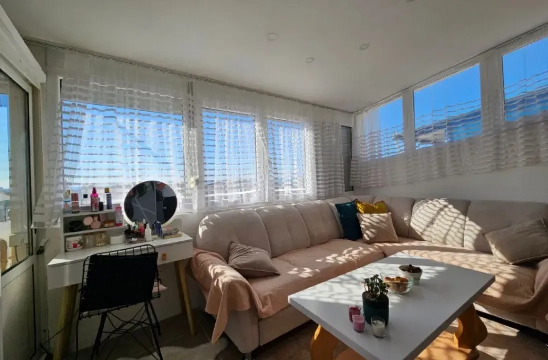 Prodaja, dvosoban stan, 60m², Šušanj, Bar