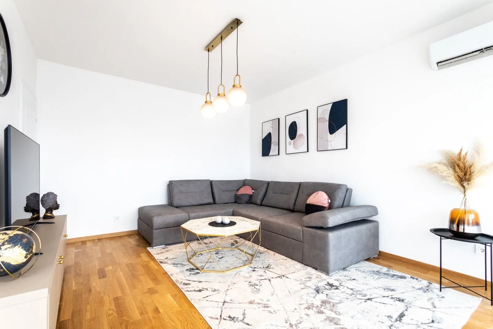 Rent, one bedroom apartment, 55m², Gintaš, Podgorica