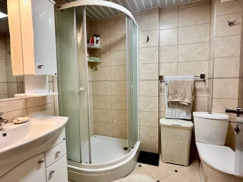 Prodaja, dvosoban stan, 86m², Kamenovo, Budva - image 8